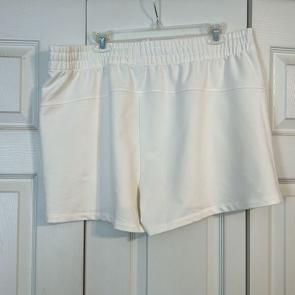 BALEAF Size 2XL Ivory Pull On Stretch Athleisure Loungewear Workout Shorts Soft - Picture 5 of 7
